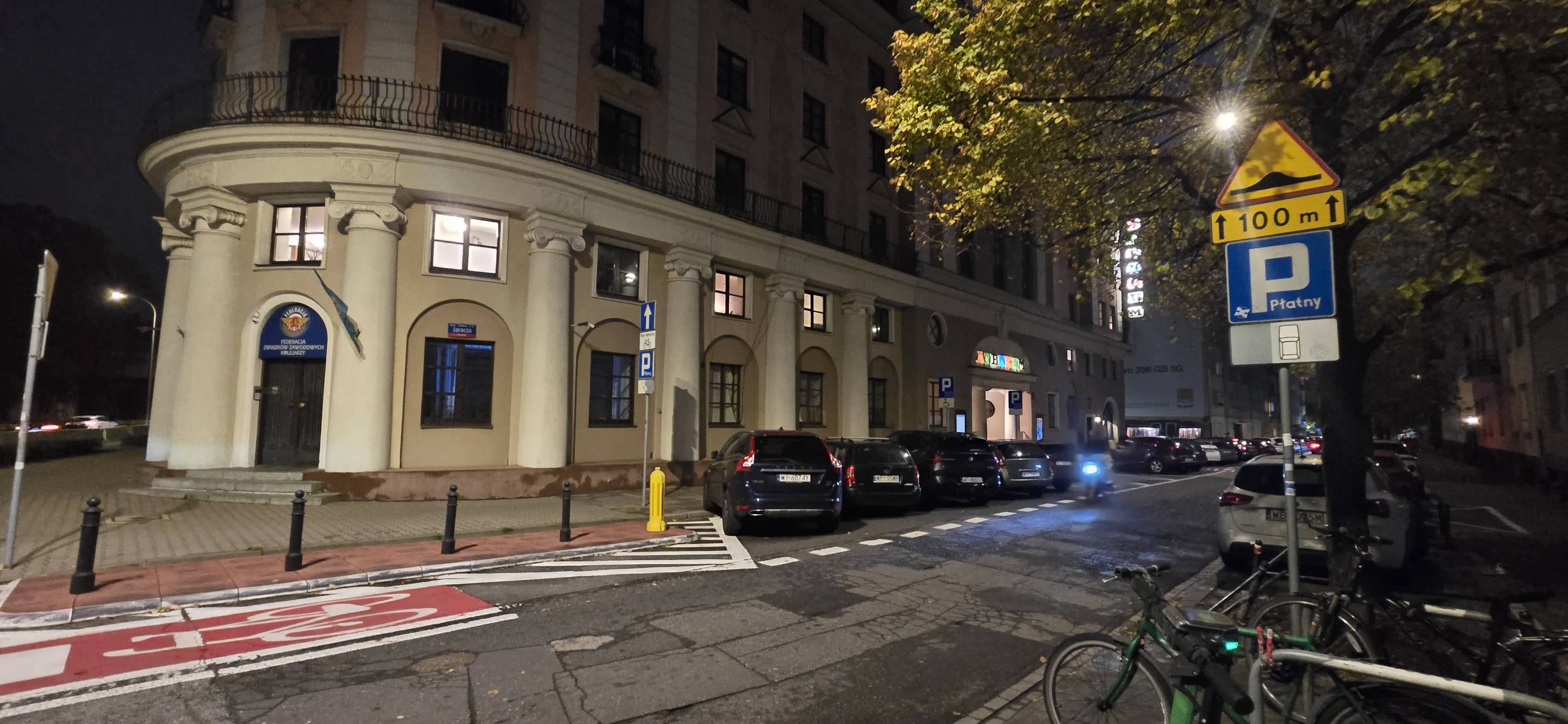 Fasada teatru